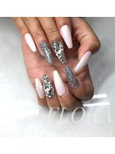 フローラ(FLORA)/スカシンプルコース¥7980