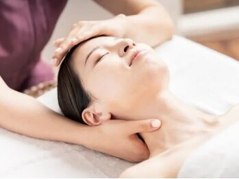 リーズ(Rees)の写真/むくみスッキリ・たるみケア♪シャープなフェイスラインに《初回¥5000リフトアップ70分》首肩こりにも◎