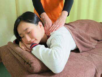 コリとり屋 手宮店の写真/【全身もみほぐし+ドライヘッド付☆】お客様お好みの力加減でグゥ~っともみほぐし☆首肩こり/眼精疲労に◎