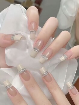 ユミ(U mi)の写真/スカルプで個性を演出★自然な長さ出し,ケア,補強で諦めていたデザインも叶えます♪深爪にお悩みの方も◎