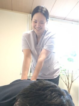 姿勢矯正院 屋代店/施術風景