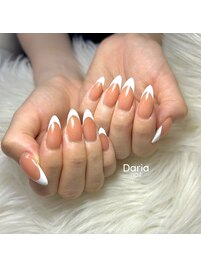 王道に美しい白フレンチ