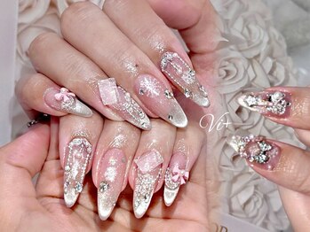 ヴィープラス(Vi+)の写真/思わずうっとりする仕上がりに♪高技術×豊富なパーツで、あなたの憧れの指先を叶えます♪