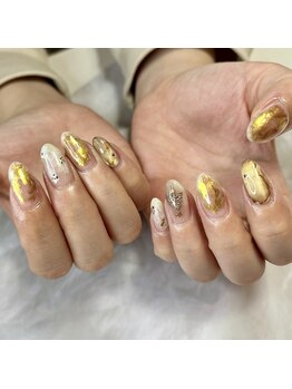 リファインネイル(refinenail)/ニュアンスクリスマスネイル