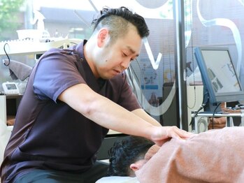 フクロウ美容整体院の写真/特殊な矯正ベット【トムソンベッド】を使用し、体重と重力を使って矯正を行いお悩みを根本改善☆