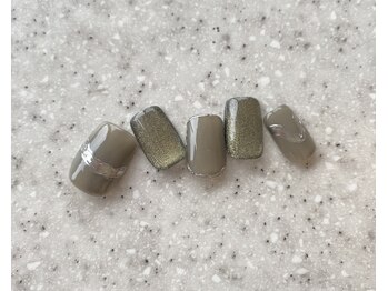 マグネットネイル　カーキネイル