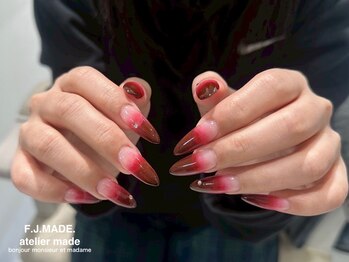 アトリエ メイド(atelier made)/グラデーションネイル¥4,990~