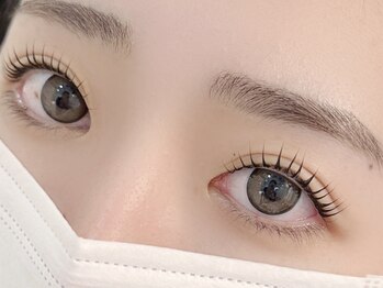 アイラッシュアンドネイル マークス 草加店(MAK's)の写真/【初回限定☆パリジェンヌ￥4980】お客様毎の目の形に合わせた1番似合うパーマを熟練スタッフがご提案!!