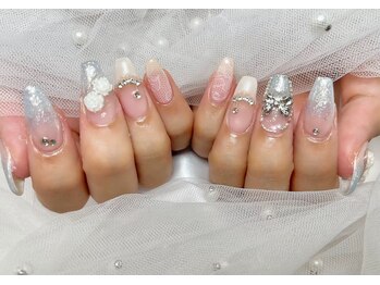 プティ アイビューティ 北浜店(peTiT eyebeauty)/レースネイル　リボン　ワンホン