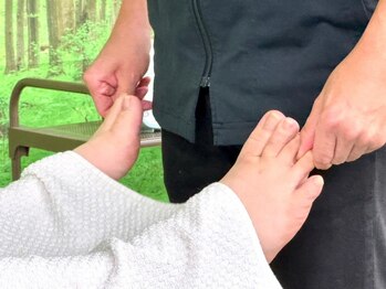 健楽足つぼの写真/自律神経は足元から改善!絶妙な指使いでググ～っと足裏を刺激し,足つぼで全身の血行を促進◎筑紫駅近サロン