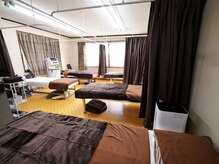 スポーツと小顔美容鍼のフジオカ鍼灸接骨院~肩こり・腰痛~の雰囲気(落ち着いた雰囲気の店内◎初めての方にもおすすめ。)