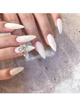 ルミエール 大分市中央町(Lumiere)/バタフライネイル