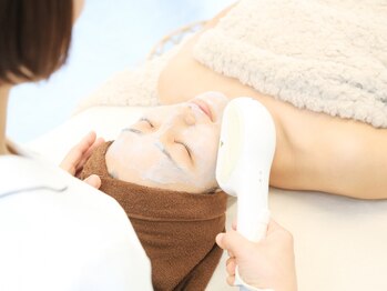 salon ELPINAの写真/《プラズマ光フェイシャル》で肌革命☆肌の深部から活性化しもっちりうる艶!つい触りたくなるような肌に♪