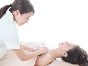 ロココ 恵比寿店(Rococo)の写真/【美バストを手に入れたい方必見!】悩みに合わせたバストケア/痛みも少なく持続性も重視の業界TOP級技術☆