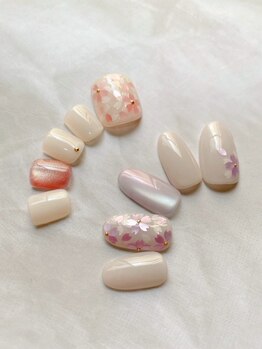 ネイルサロン イズ 目黒店(NAIL SALON iS)の写真/定額アートネイル¥6980～【2週間の無料保証】付き☆大人女子の心くすぐるセンス抜群なデザインが大人気◎