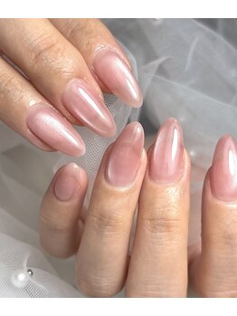 ネオメニア(Neomenia)の写真/指先を見るとモチベがあがってくる…!爪の形や長さを整え、シンプルなデザインで大人の品格を♪