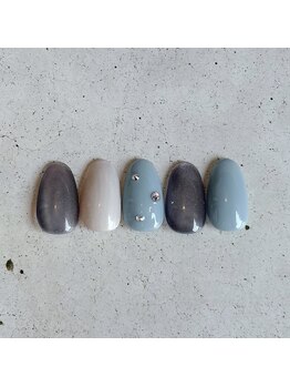 ネイルサロン エムズ(Nail Salon M's)/ブルーでトレンドプルマグネイル