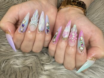 カットアンドスタイル クラウン(Cut & Style Clown)/ジェル/スカルプ/ネイル/横浜