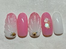 ネイルアンドアイラッシュ ネネ/人魚のうろこ シェルネイル