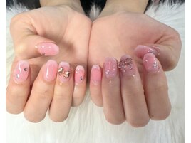 チーク＆フレンチネイル