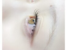 YOLO eyelash salon