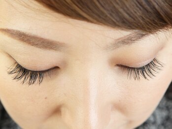 ネイル ペルレ(nail perle)/高級セーブル使用