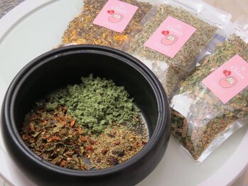 キアラ(Chiara)/飲料可能ハーブ＆国産よもぎ蒸し