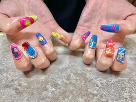 海外個性ネイル