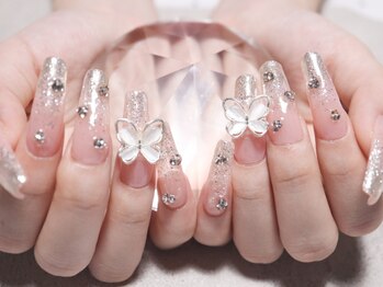 エシンネイルアート 池袋(Eshin nailart)の写真/短い爪や割れやすい爪など自爪に自信がなくてもOK！自然で美しい長さ出しで理想の指先を叶えます♪