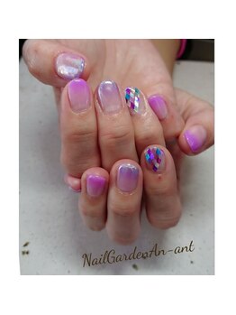アンアント(An-ant)/グラデーションネイル