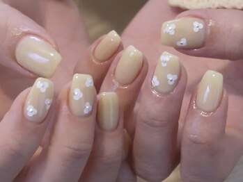 ジョイエ 桂駅前店(joie)の写真/【阪急桂駅徒歩3分/パラジェル取扱店】シンプルだからこそ差がつく大人上品ネイル。初めての方にもおすすめ