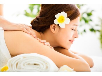 ヒュッゲ(Hygge)/「深く整う全身ケア」