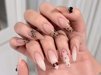 ビジューネイル(bijou nail)/