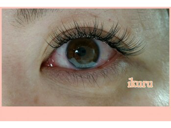 アイクル 伊勢崎店(ikuru)/丸い目尻長めデザイン