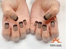 トヨネイル(TOYO NAIL)/クリアブラックフレンチ