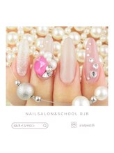 ネイルサロン アンド スクール アールジェイビー(Nailsalon&School Rjb)/春カラーに大きめビジュー♪