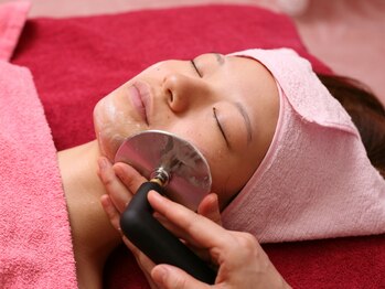 カモミール(Chamomile)/フェイシャルリフトアップ　60分