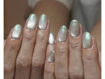 イユ ド ラペ(Yeux de LAPAIX)/キラキラマグネットネイル