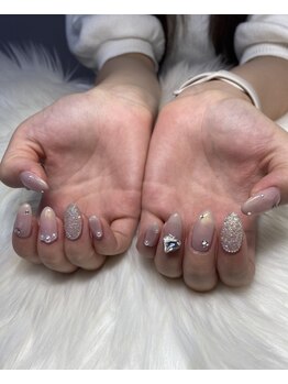 マンマ ディ ビビ ネイル(mamma di vivi nail)/クリスタルピクシー