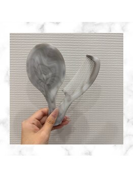 ホワイト 上乃木南店(WHITE)/鏡&くし