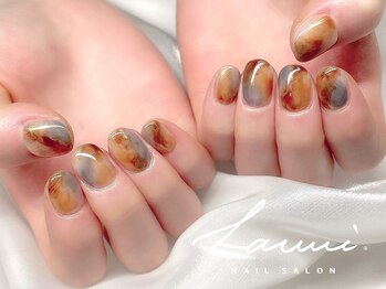 ラウミー(Laumi)/ニュアンスネイル