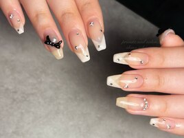 上品クロスフレンチ×ビジュー