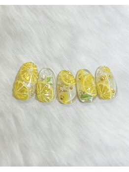 キュント(Qun’t)/レモンのクリアネイル