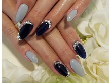ネイルサロンシャネイル/ラインストーンネイル