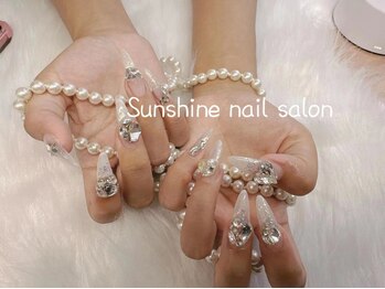 サンシャインネイルサロン 池袋(Sunshine nail salon)の写真/すらっと長く、キレイに指を魅せたい方必見♪折れてしまった/形を変えたい…などお悩み別に長さだし可能☆