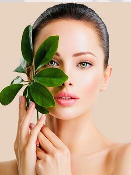 レビア(Revia)の写真/ツヤ肌◎うぶ毛・毛穴・角質除去◎顔脱毛することでメイクのりもUP☆彡美肌を目指したい方にもオススメ◎