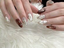 アイナ(Aina)/ドット・ハートネイルデザイン