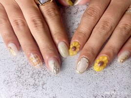 ぷっくりネイル