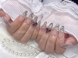 キラキラフレンチネイル＊momoka