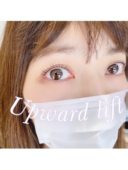 ココン(cocon)/次世代まつ毛パーマ UPwardLIFT